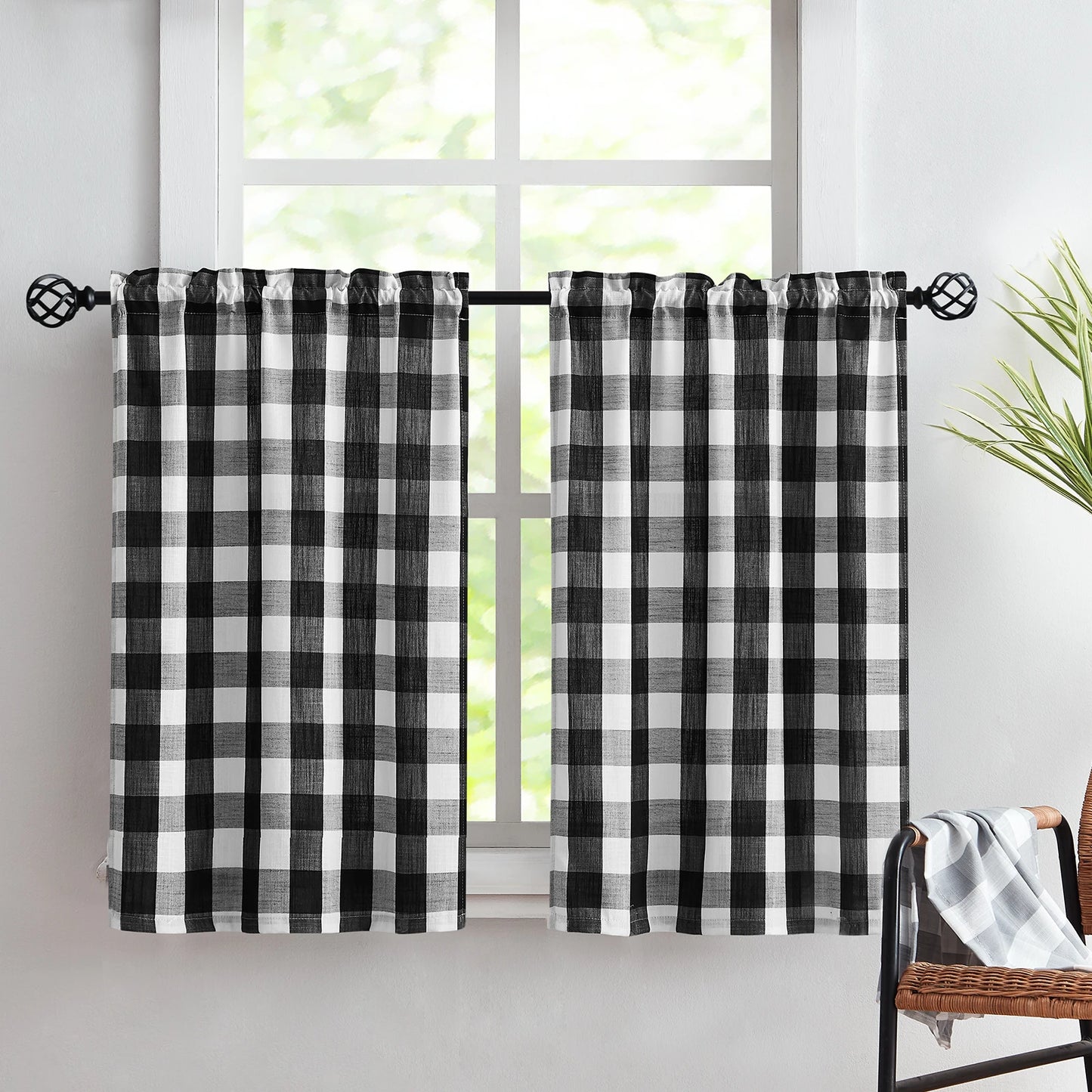 Checkered Kitchen Curtain(s)